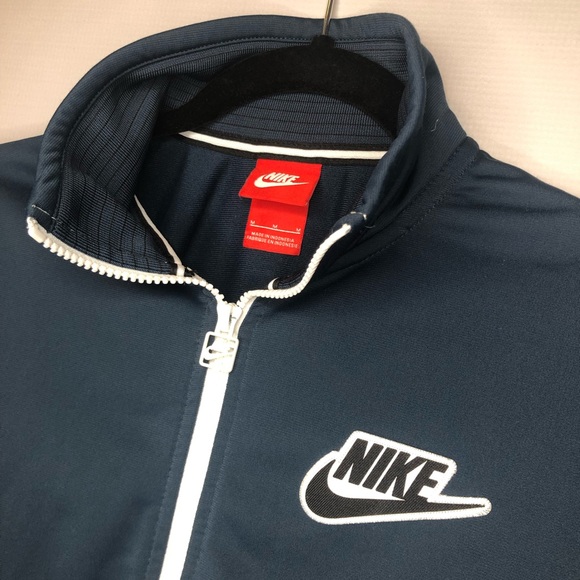 Nike Women’s Lite Track Jacket - Medium - Picture 3 of 5